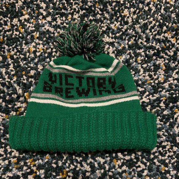 EUC Victory Brewing pompom beanie one size fits most - Picture 1 of 2